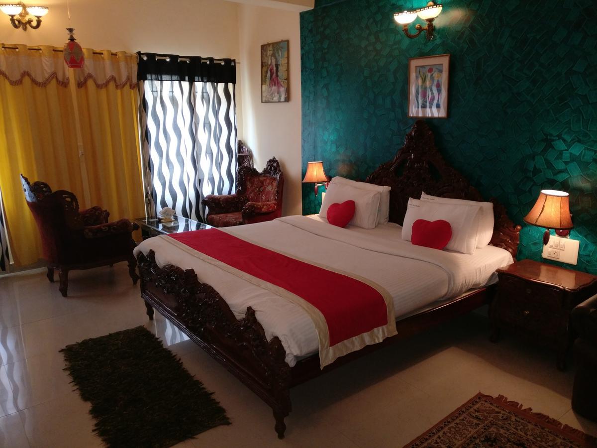 Hotel Raj Mahal Chikmagalūr Dış mekan fotoğraf