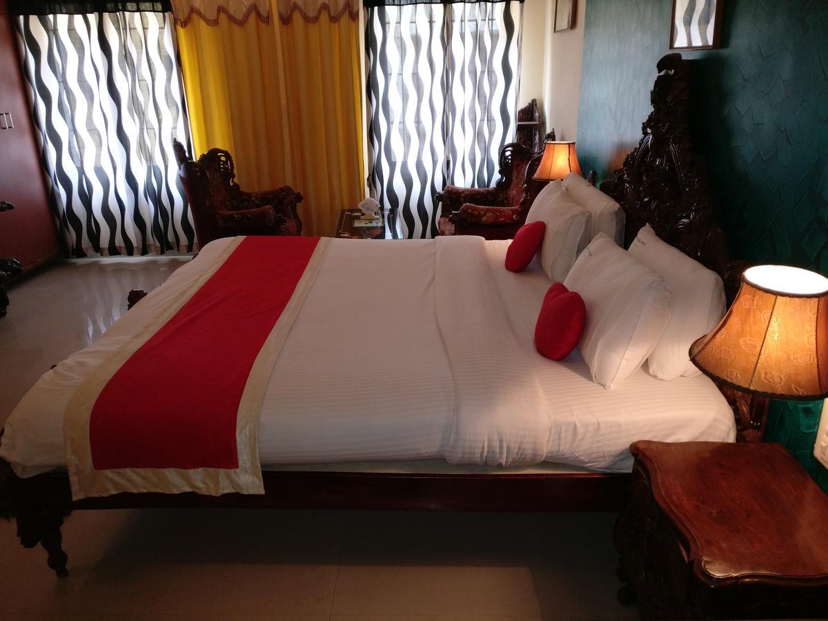 Hotel Raj Mahal Chikmagalūr Dış mekan fotoğraf